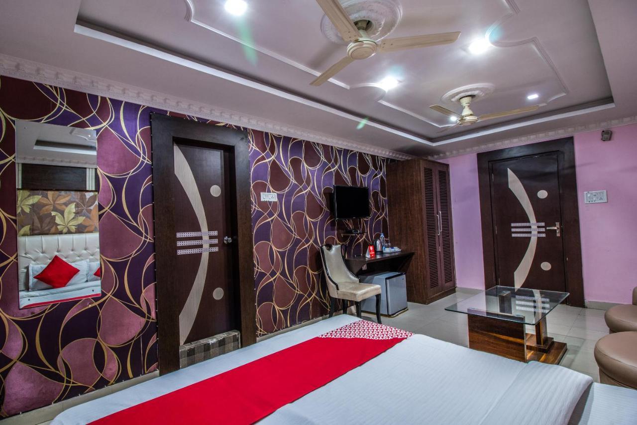 Oyo 14579 The Hangout Jamshedpur Exteriör bild