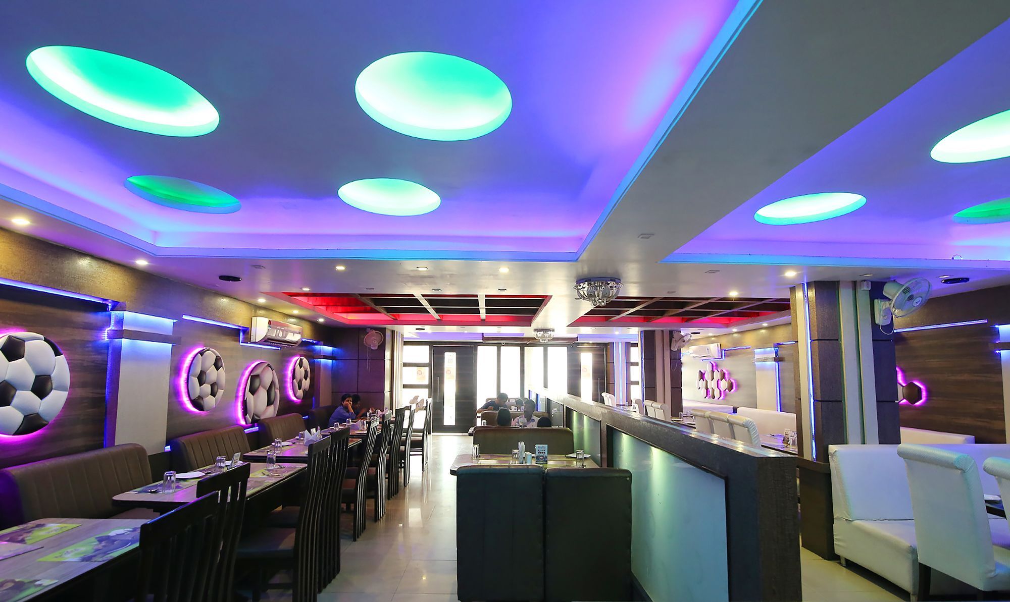 Oyo 14579 The Hangout Jamshedpur Exteriör bild